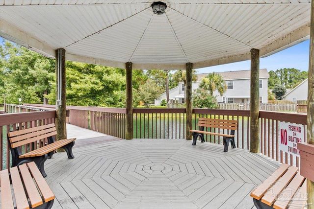 1391 Tiger Lake Dr, Gulf Breeze, FL 32563