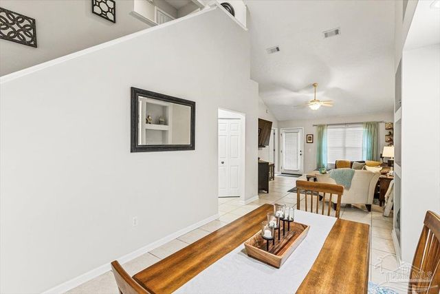 1391 Tiger Lake Dr, Gulf Breeze, FL 32563