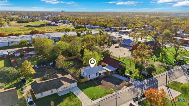 127 Roosevelt Drive, Seguin, TX 78155