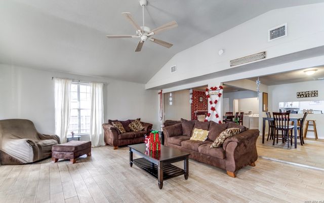 5111 Gray Buffalo, San Antonio, TX 78242