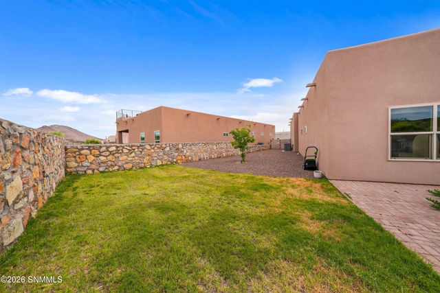 8109 Willow Bloom Circle, Las Cruces, NM 88007
