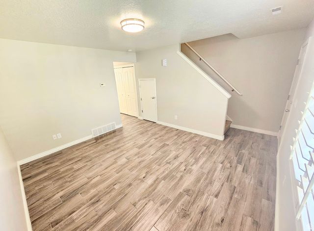 404 W 1925 N, Harrisville, UT 84414
