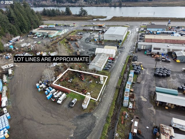 0 Carlisle Ln, Coos Bay, OR 97420