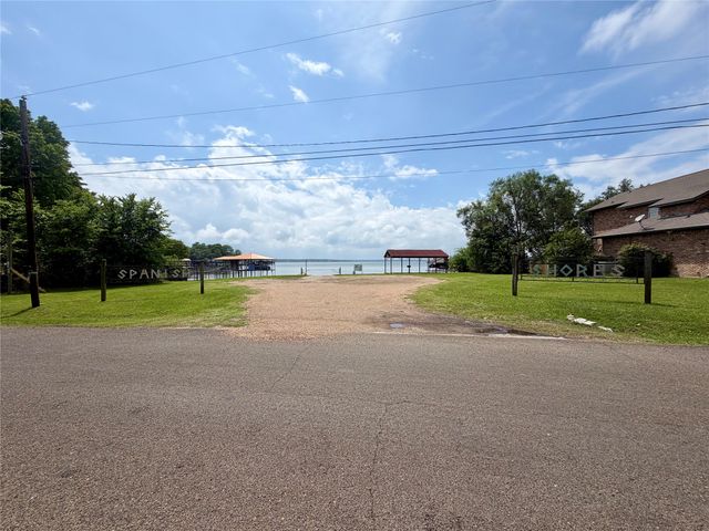 131 San Felipe Drive, Mabank, TX 75156