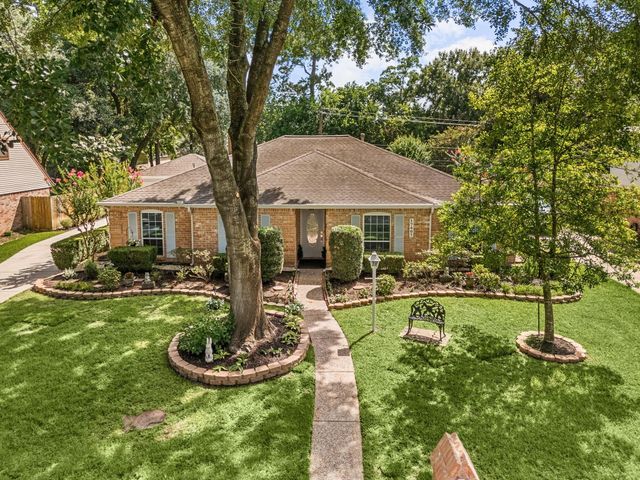 17407 Loring Lane, Spring, TX 77388