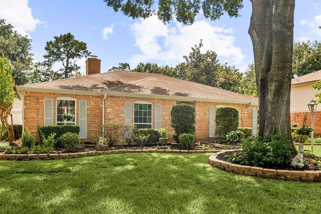17407 Loring Lane, Spring, TX 77388