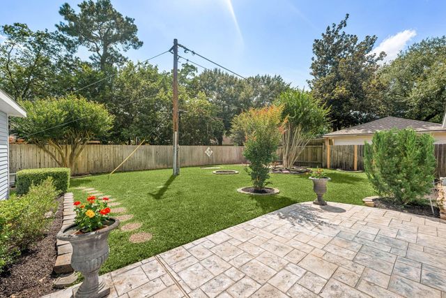17407 Loring Lane, Spring, TX 77388