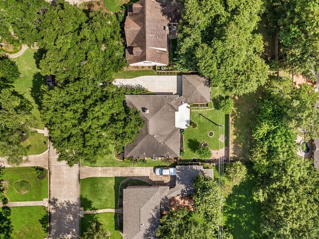 17407 Loring Lane, Spring, TX 77388
