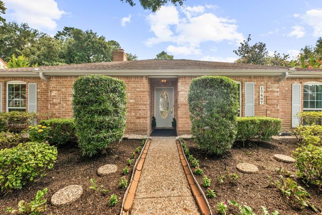 17407 Loring Lane, Spring, TX 77388