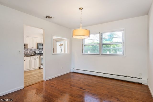 8 Kennedy Dr, Fairfield Twp., NJ 07004