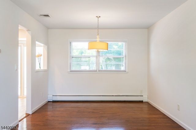 8 Kennedy Dr, Fairfield Twp., NJ 07004