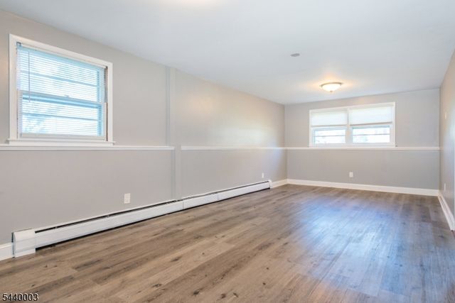 8 Kennedy Dr, Fairfield Twp., NJ 07004