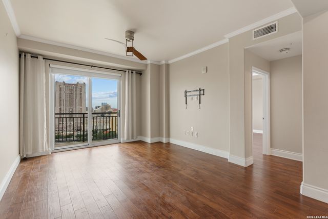 215 Center UNIT 1608, San Antonio, TX 78202