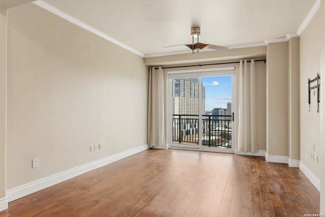 215 Center UNIT 1608, San Antonio, TX 78202