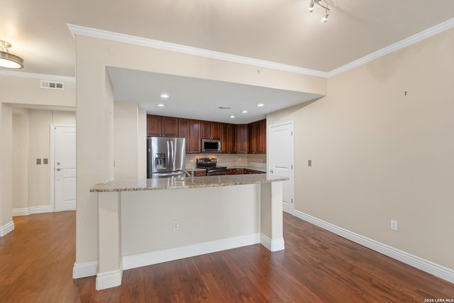 215 Center UNIT 1608, San Antonio, TX 78202