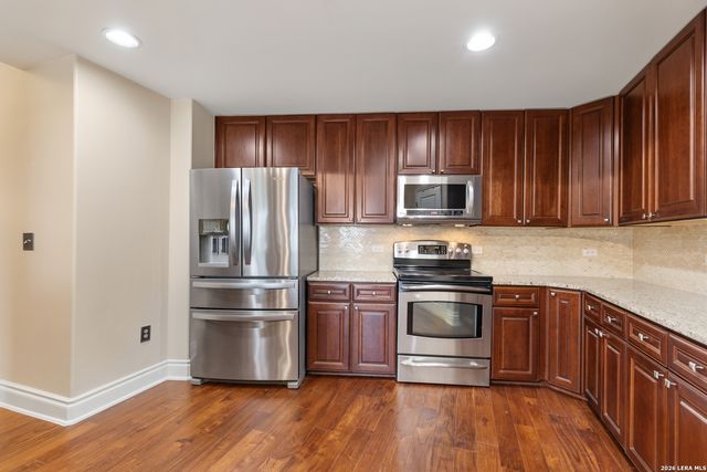 215 Center UNIT 1608, San Antonio, TX 78202