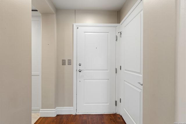 215 Center UNIT 1608, San Antonio, TX 78202