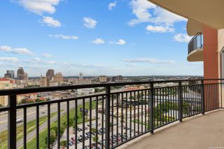 215 Center UNIT 1608, San Antonio, TX 78202