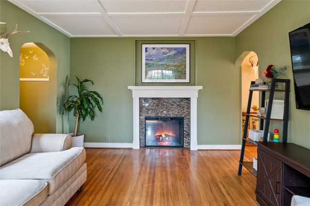 99 Chesterton Road, Greece, NY 14626