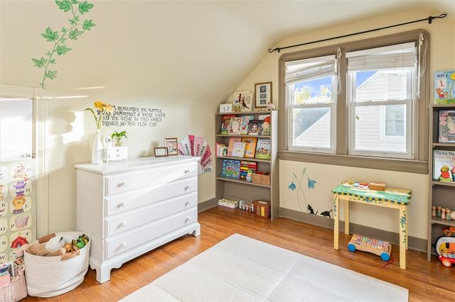 99 Chesterton Road, Greece, NY 14626