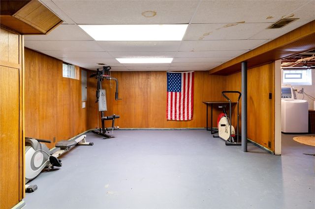 99 Chesterton Road, Greece, NY 14626