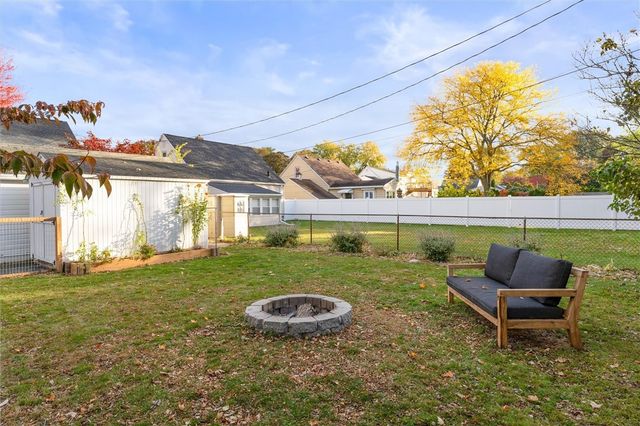 99 Chesterton Road, Greece, NY 14626