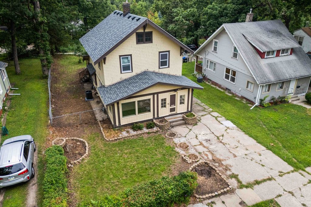 1630 23rd Street, Des Moines, IA 50310