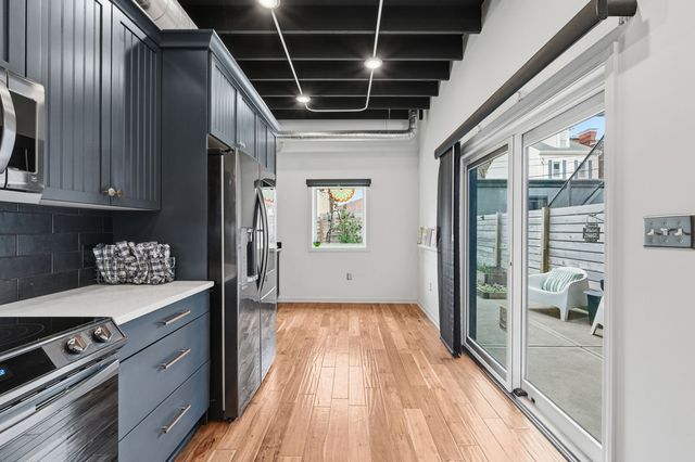 3945 Liberty Ave, Lawrenceville, PA 15224