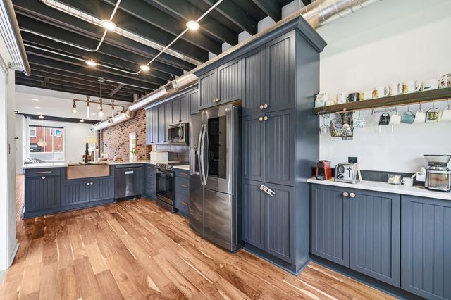 3945 Liberty Ave, Lawrenceville, PA 15224