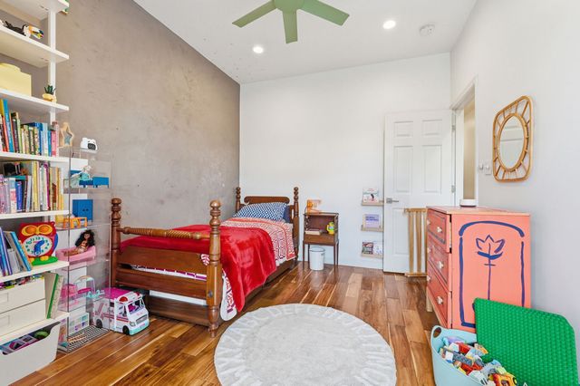 3945 Liberty Ave, Lawrenceville, PA 15224