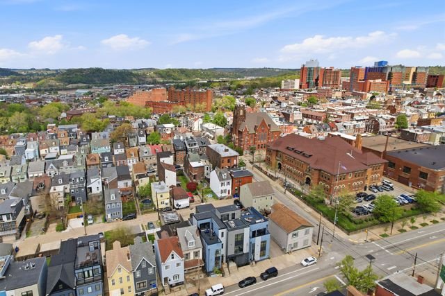 3945 Liberty Ave, Lawrenceville, PA 15224