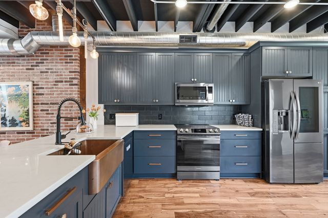 3945 Liberty Ave, Lawrenceville, PA 15224