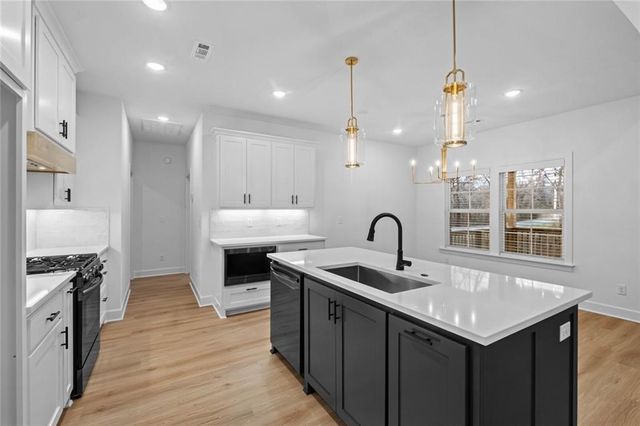 2 Ellwood Circle, Bella Vista, AR 72715