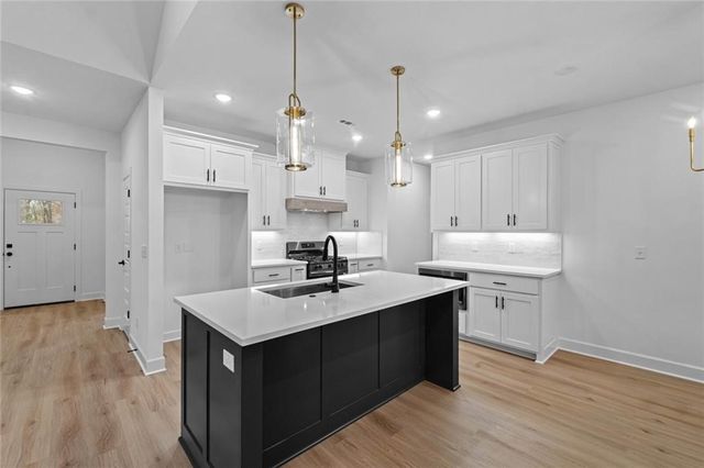 2 Ellwood Circle, Bella Vista, AR 72715