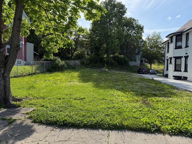 813 Hawthorne Avenue, Cincinnati, OH 45205