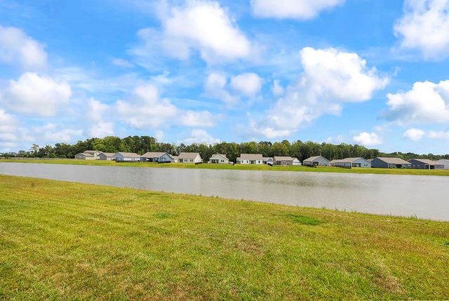 169 Linares St., Loris, SC 29569