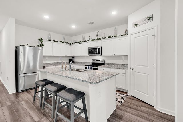 169 Linares St., Loris, SC 29569