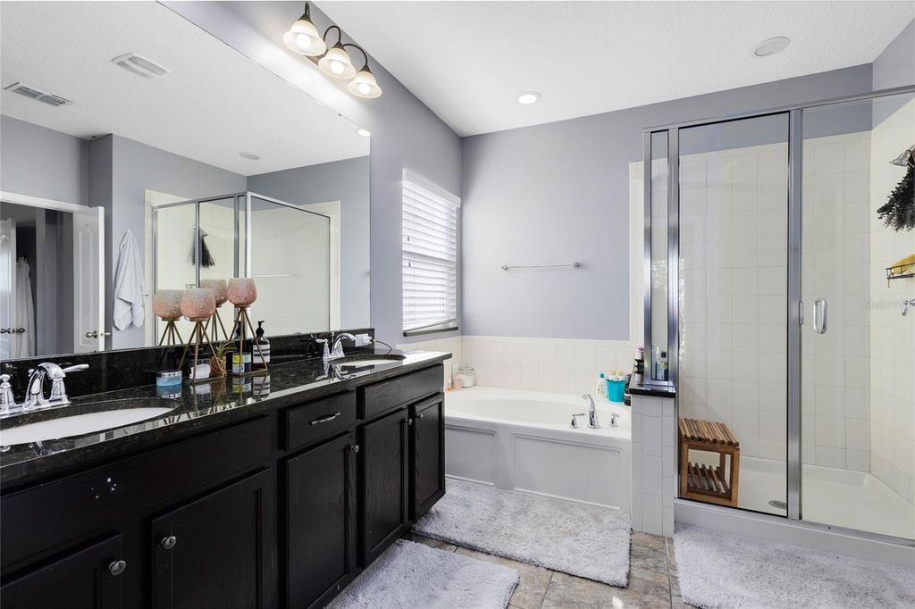 Image 20 of property listing at 8556 TAVISTOCK LAKES BOULEVARD, Orlando, FL 32827