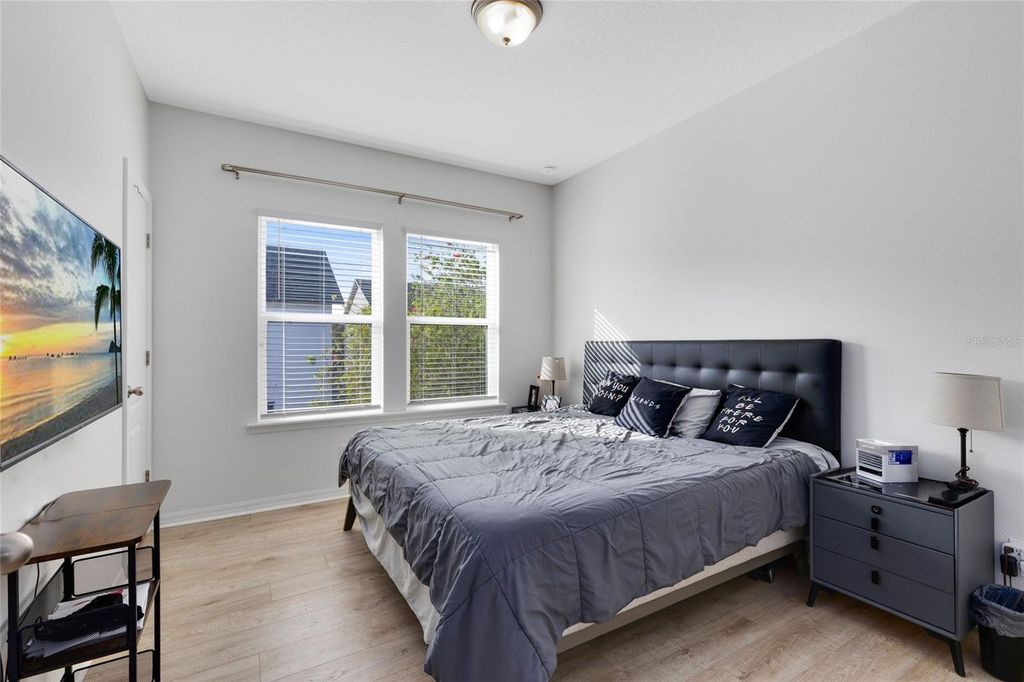 Image 33 of property listing at 8556 TAVISTOCK LAKES BOULEVARD, Orlando, FL 32827