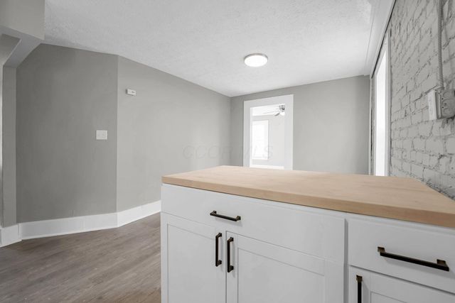 361 S Harris Avenue, 361 361, Columbus, OH 43204