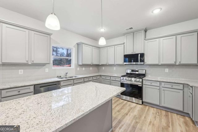 3715 Heron Creek Court, Loganville, GA 30052