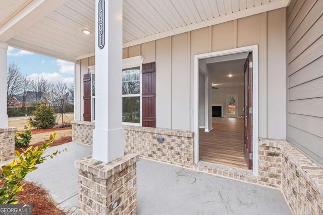 3715 Heron Creek Court, Loganville, GA 30052