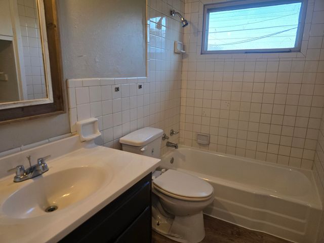 2415 E 30th Street, Lubbock, TX 79404