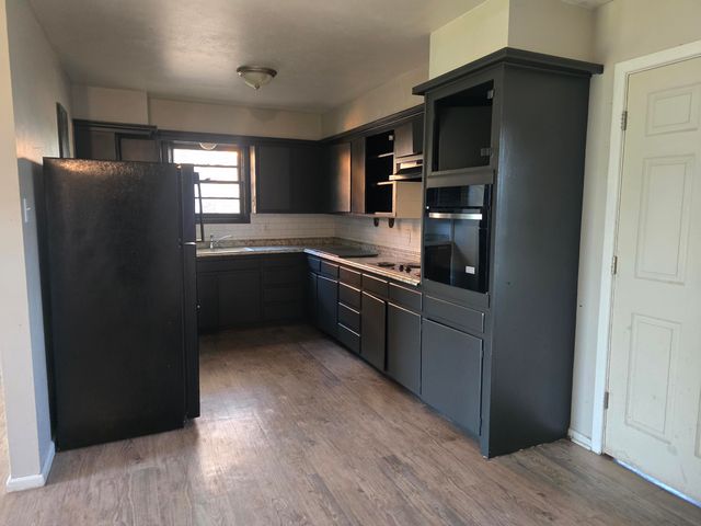 2415 E 30th Street, Lubbock, TX 79404