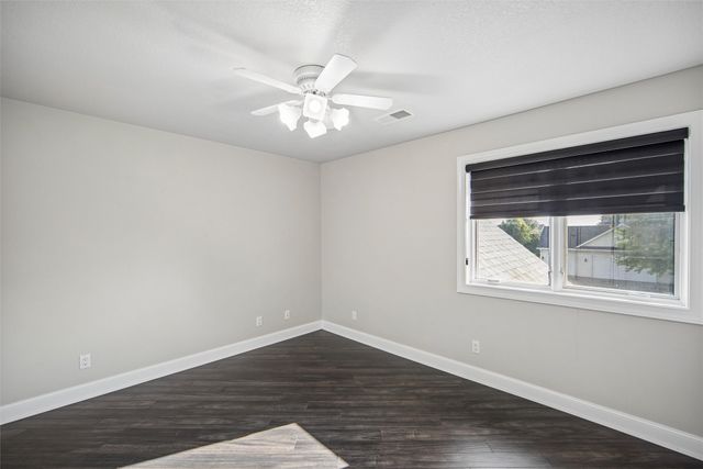 3423 Honeysuckle Road, Ames, IA 50014