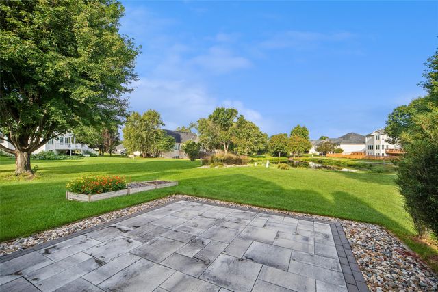 3423 Honeysuckle Road, Ames, IA 50014