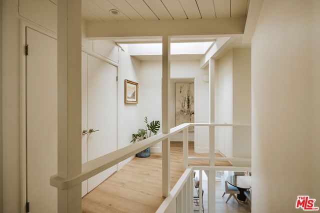 8448 Franklin Avenue, Los Angeles, CA 90069