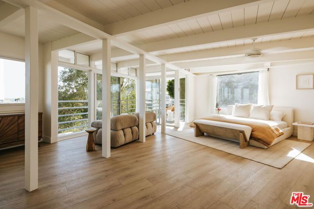 8448 Franklin Avenue, Los Angeles, CA 90069