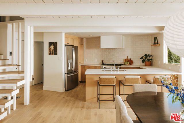 8448 Franklin Avenue, Los Angeles, CA 90069