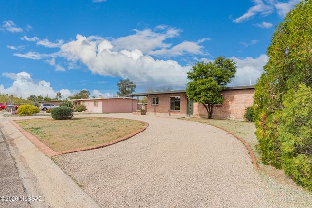 7031 E Baker Street, Tucson, AZ 85710